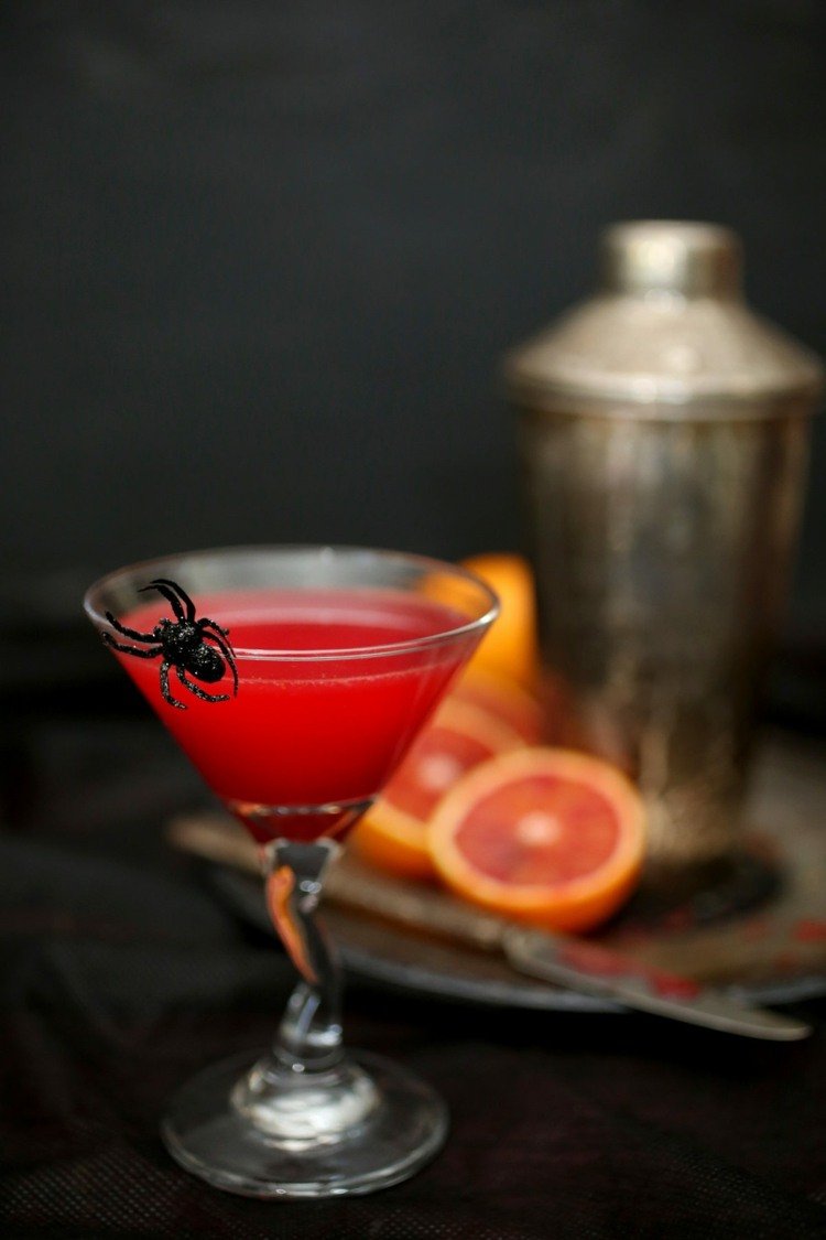 drinky-halloween-krv-pomaranč-martini-pavúk