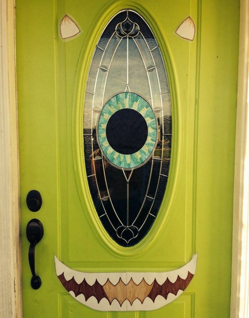 jednooké zelené monštrum - Mike z Monsters AG halloween-house-door-glass-cut-out-sticker-mike-monsters-ag