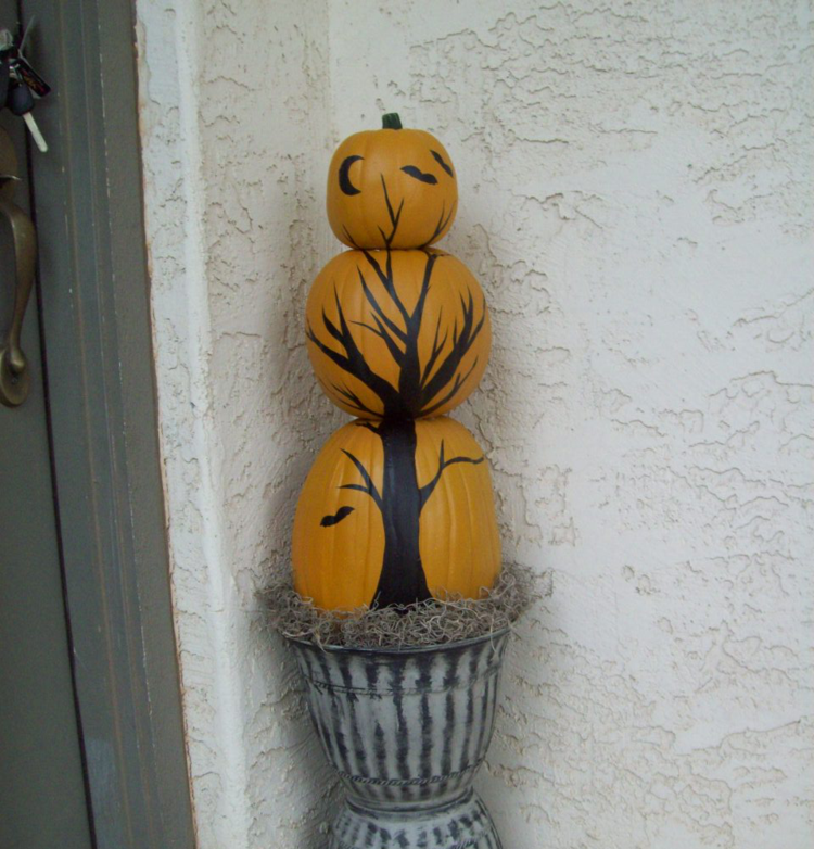 halloween dekorácie tekvica stoh obrázok čierny strom mesiac