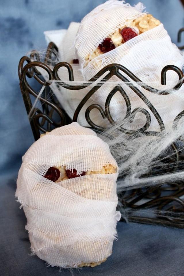 halloween-nápady na jedlo-dezert-sušienky-múmie
