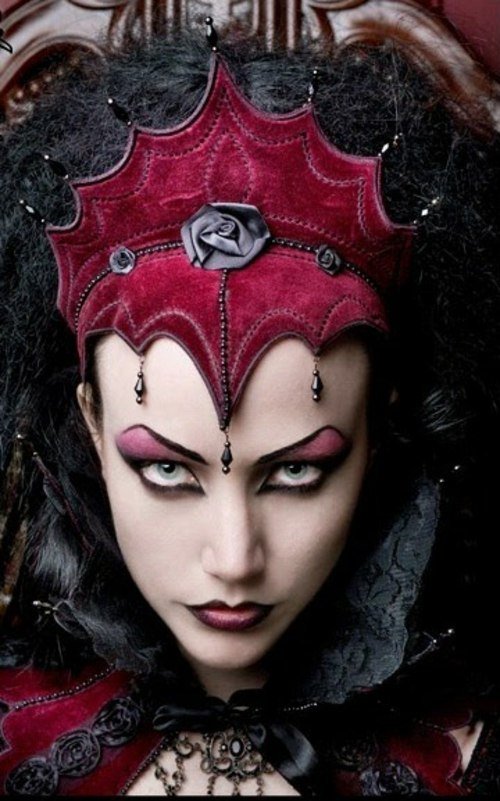 Halloween nápady líčenie kostýmy hororový príbeh Kostýmy hororový príbeh skutočný upírsky bitkový príbeh