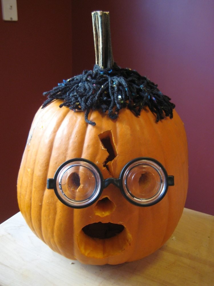 zábavná tekvicová tvár - nerd alebo Harry Potter halloween-obrubník-rezbárske-šablóny-vtipné-okuliare na tvár-nerd