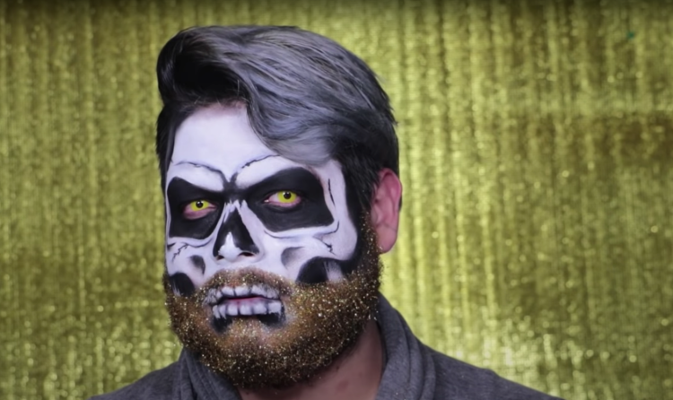 nápady na halloweenske líčenie pre mužov s bradou pridaním trblietok