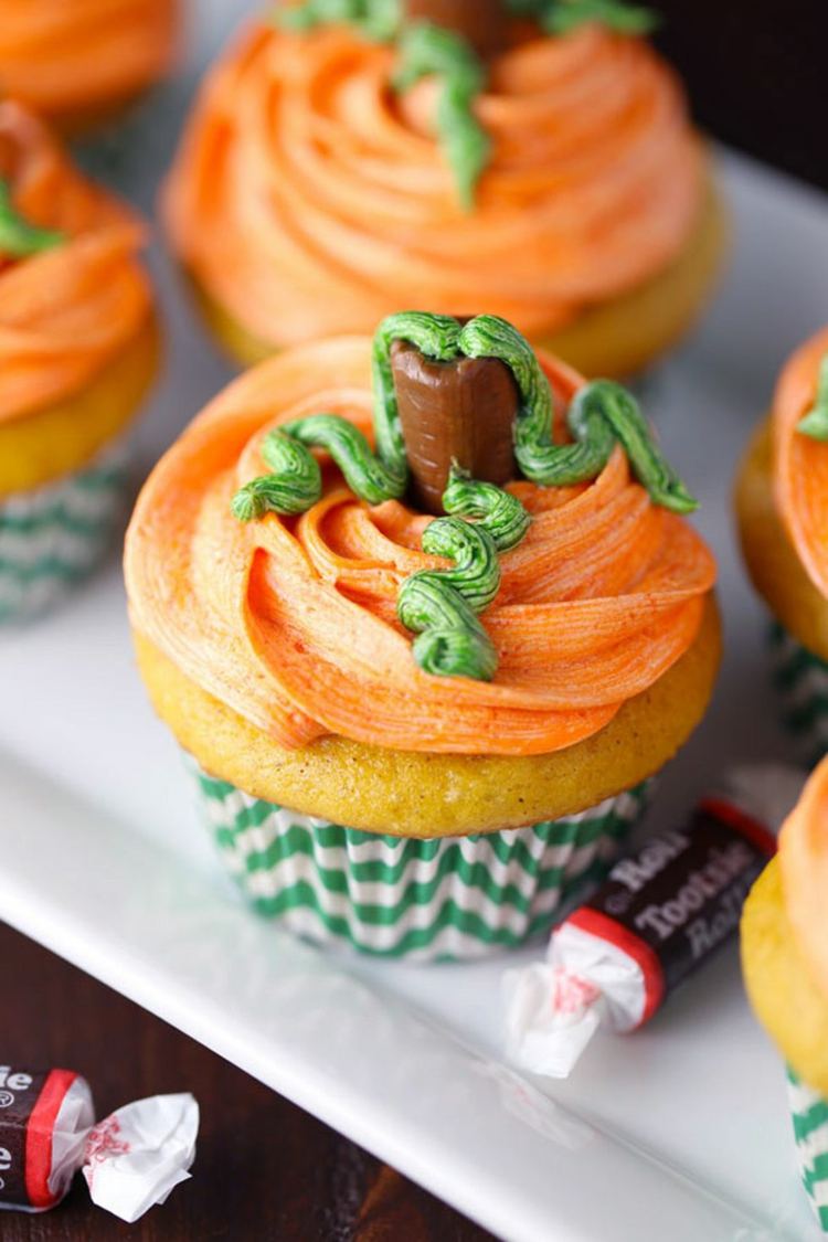 muffin halloween ozdobiť tekvicové karamely sladké prstové jedlo