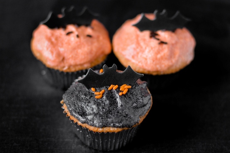 červí netopieri halloween dekorácie na muffiny