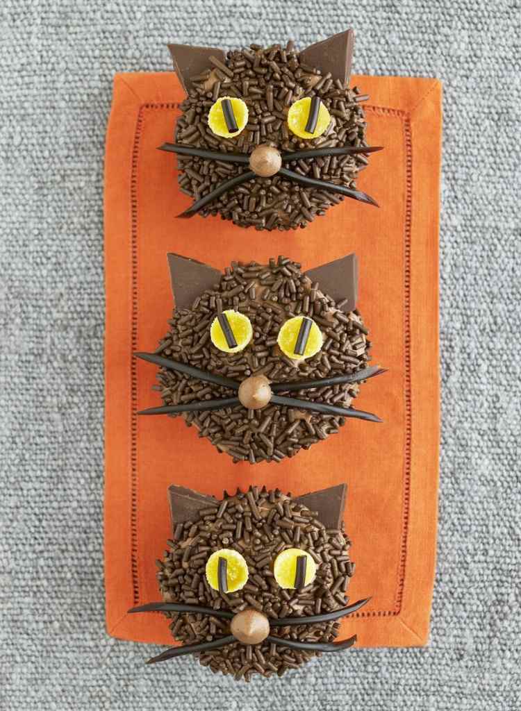 mačky čokoládové halloweenske muffiny nápady na dekoráciu