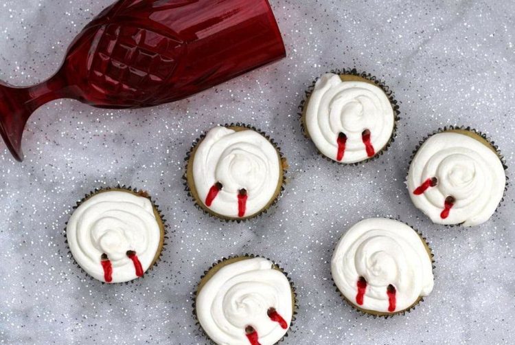 halloween muffiny dekorácia pusinky upír skus krv