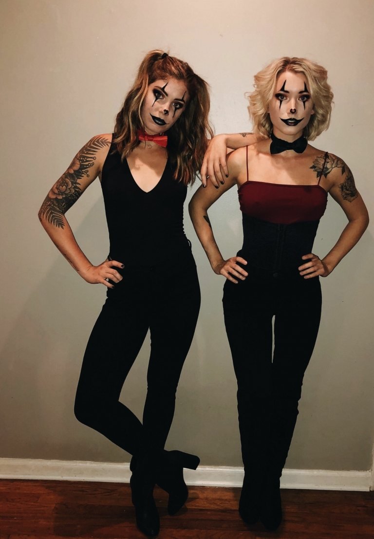 Halloween kostýmy klauna pre najlepších priateľov ľahké