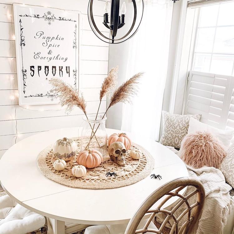 Boho halloweenska dekorácia zo stola - nádherne uvoľnená