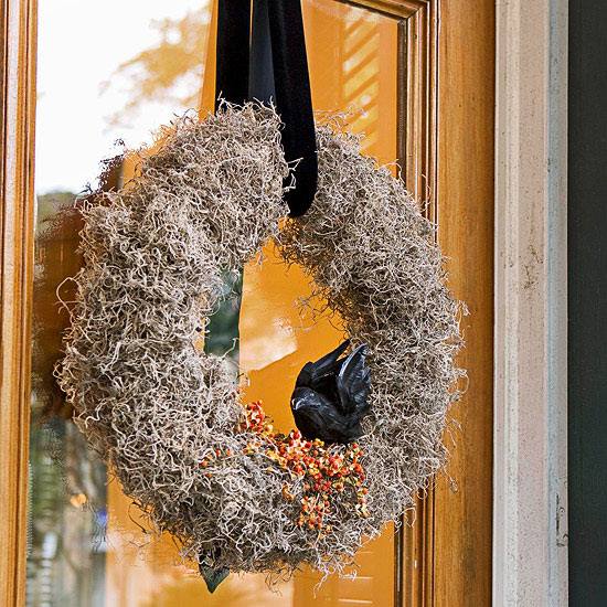 Halloween veniec havran čierny