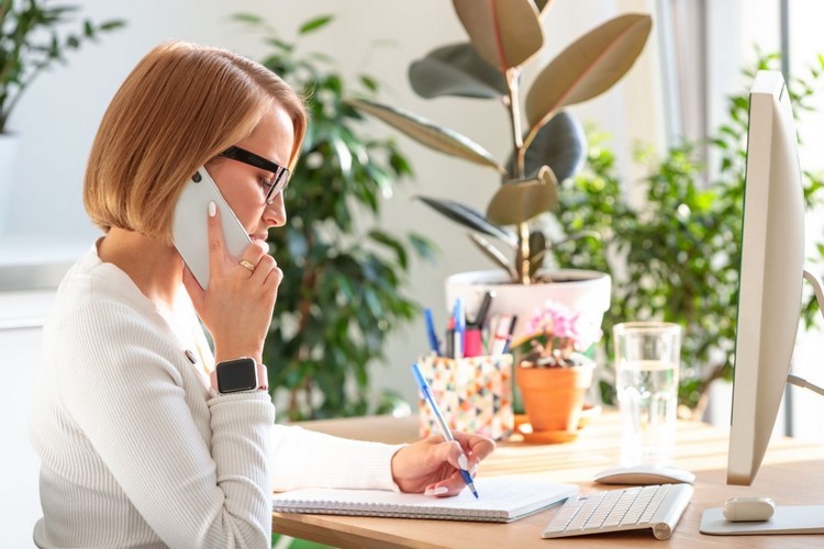 Udržanie pokoja v kancelárii Tipy proti bolestiam chrbta