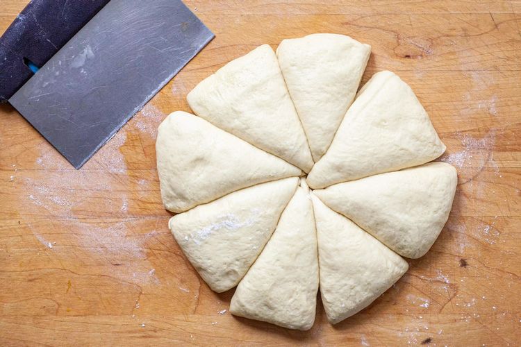 Cesto stierkou rozdelíme na 8 kúskov