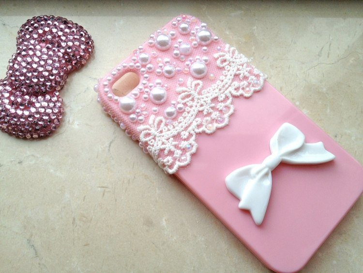 obal na mobilný telefón-dizajn-sám-čipka-perleťovo-ružová-kryt