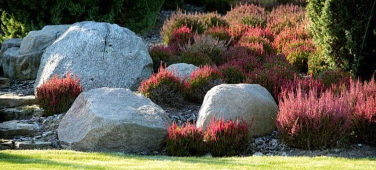 vresové záhradné dizajnové prvky