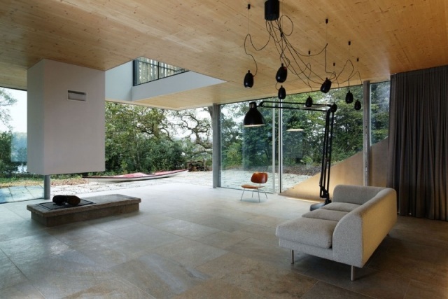 interiér veľký priestor možnosti pre usporiadanie večierkov