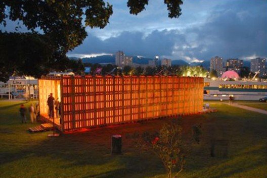 Europalety osvetlenie domu-večer-kreatívny koncept Euro palety večerné osvetlenie domu