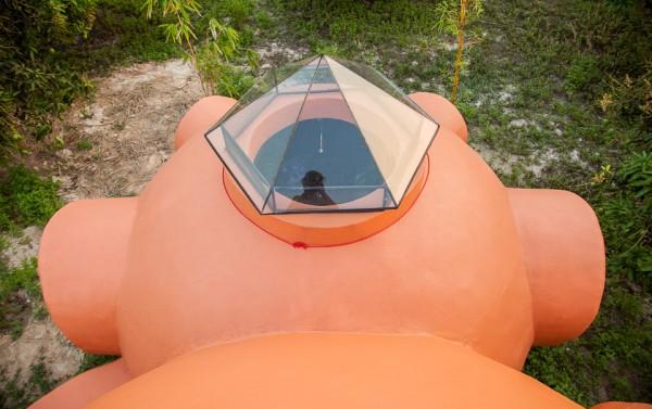 sklenená kupola zakrivená strešná konštrukcia horná strana