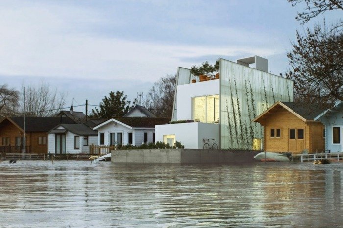 Dom je možné postaviť aj na brehu vo vode dom vo vode montovaný dom design carl turner
