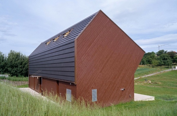 Vidiecky dom moderná architektúra hory Švajčiarsko Vidiecky dom pohorie Švajčiarsko