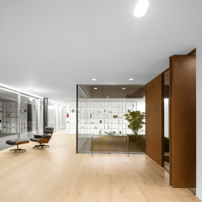 vstupná hala dom Portugalsko laminát moderné sklo