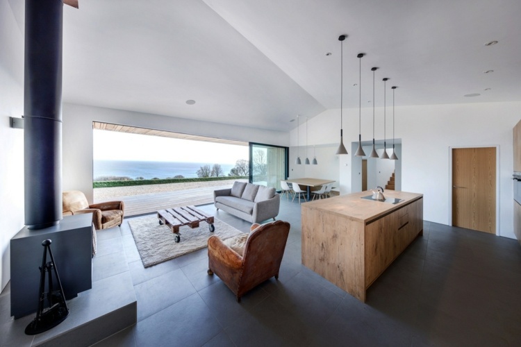 drevené fasádne kreslo-sedačka-krb-konferenčný stolík-posuvné okno