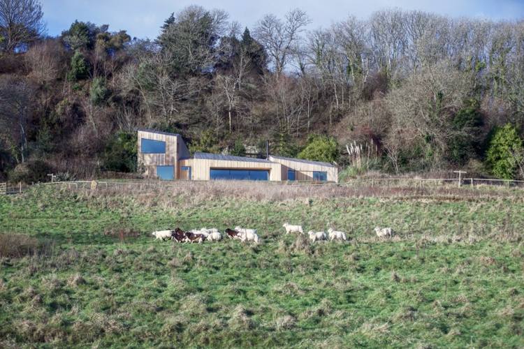 štúdio drevo-fasáda-pobrežie-prázdniny-moderný-dizajn-ar-design