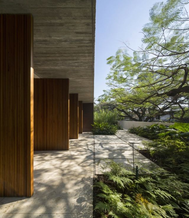 Drevené dvere dom vchod štýlové nápady dizajnu Vchod do domu štýlové nápady na dlažbu