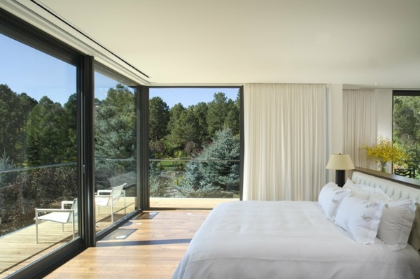 moderný interiér od jadrovej rezidencie moderná spálňa - jadrová rezidencia