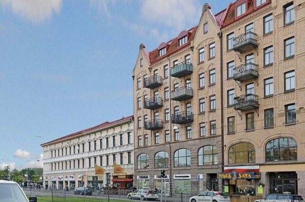 Centrum rekonštrukcií starej budovy