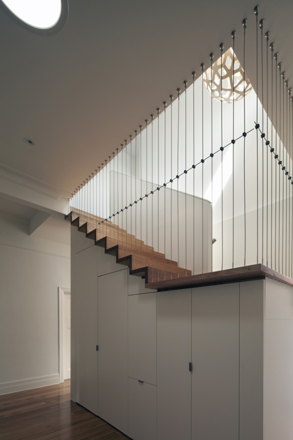 Rekonštrukcia malého domu po schodisku Rekonštrukcia malého domu po