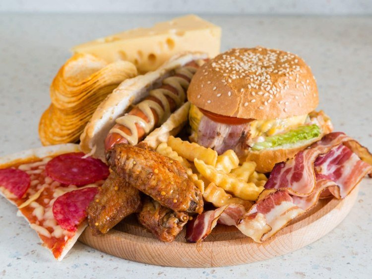 Potraviny s vysokým obsahom tuku Vyhnite sa tipom na pálenie záhy