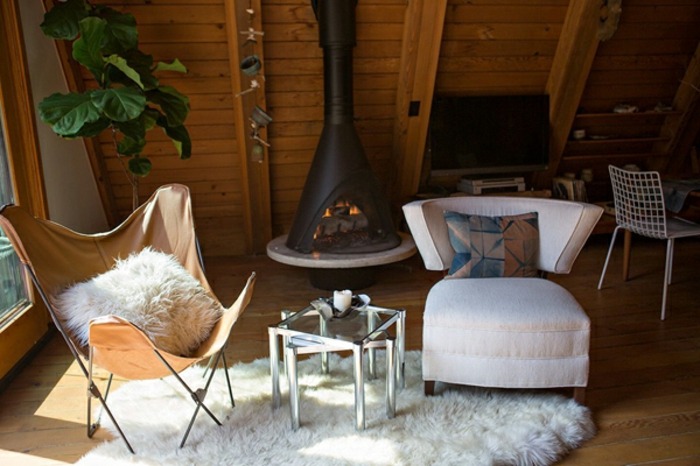 Obklad steny dreveného krbu