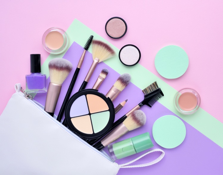 Korekcia farieb správne aplikuje, akú farbu za čo