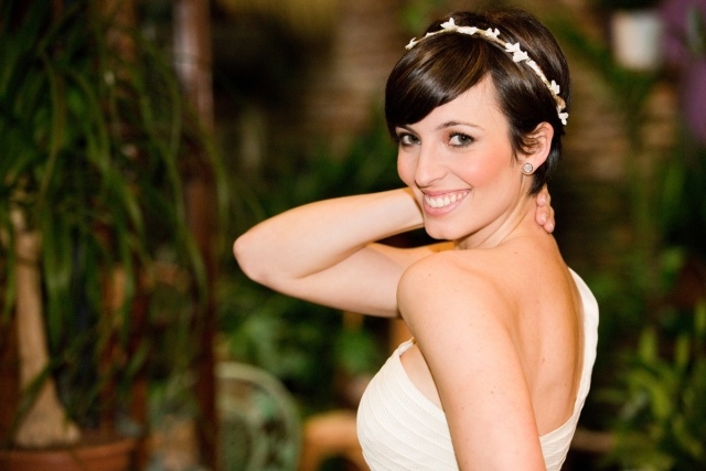 vlasové doplnky svadobné krátke vlasy účes čelenka vlasové doplnky-svadba-krátke vlasy-účes-čelenka