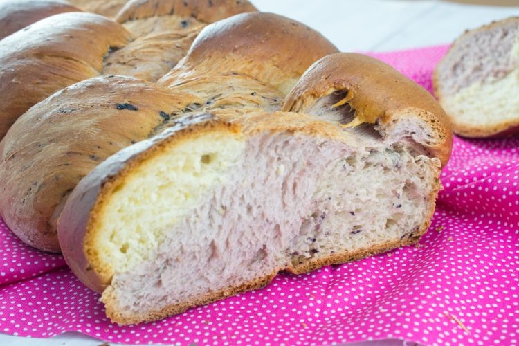 Oplet-vrkoč-trikolóra-nápad-inšpirácia-cesto-ovocie