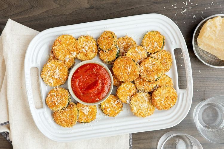 Cuketové lupienky s parmezánom v teplovzdušnej fritéze