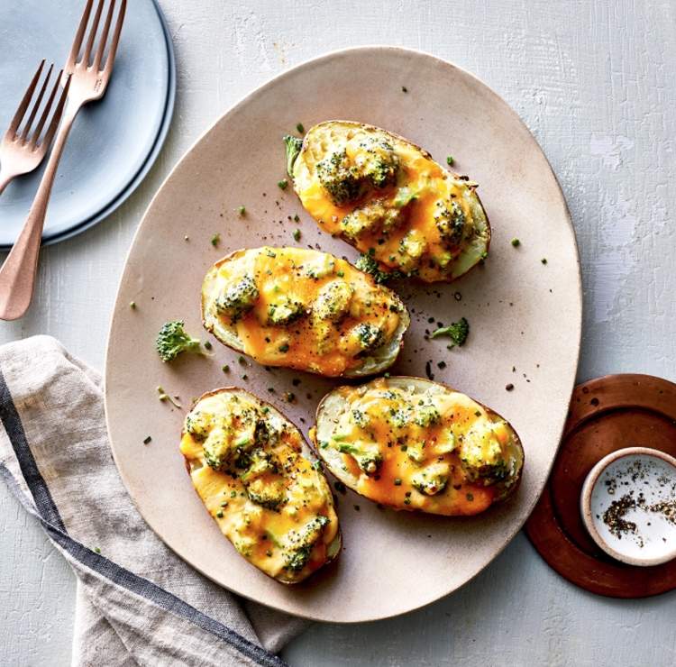 plnené zemiaky so syrom a brokolicou od spoločnosti Airfyer