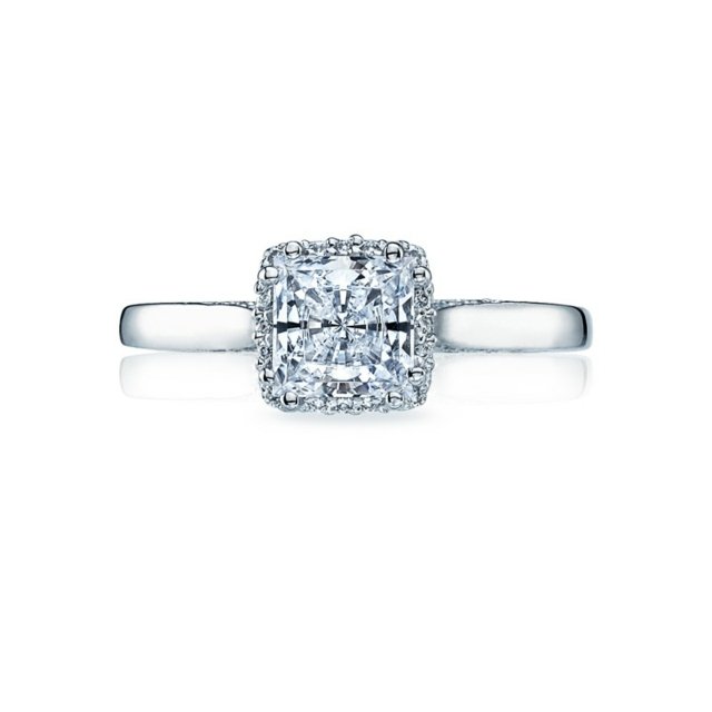 Dámsky prsteň z bieleho zlata s diamantom