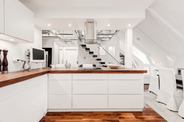 kuchynská linka na varenie polostrova digestor digestor drevená doska kuchyňa-polostrov-varné platne-odsávač-digestor-drevená doska