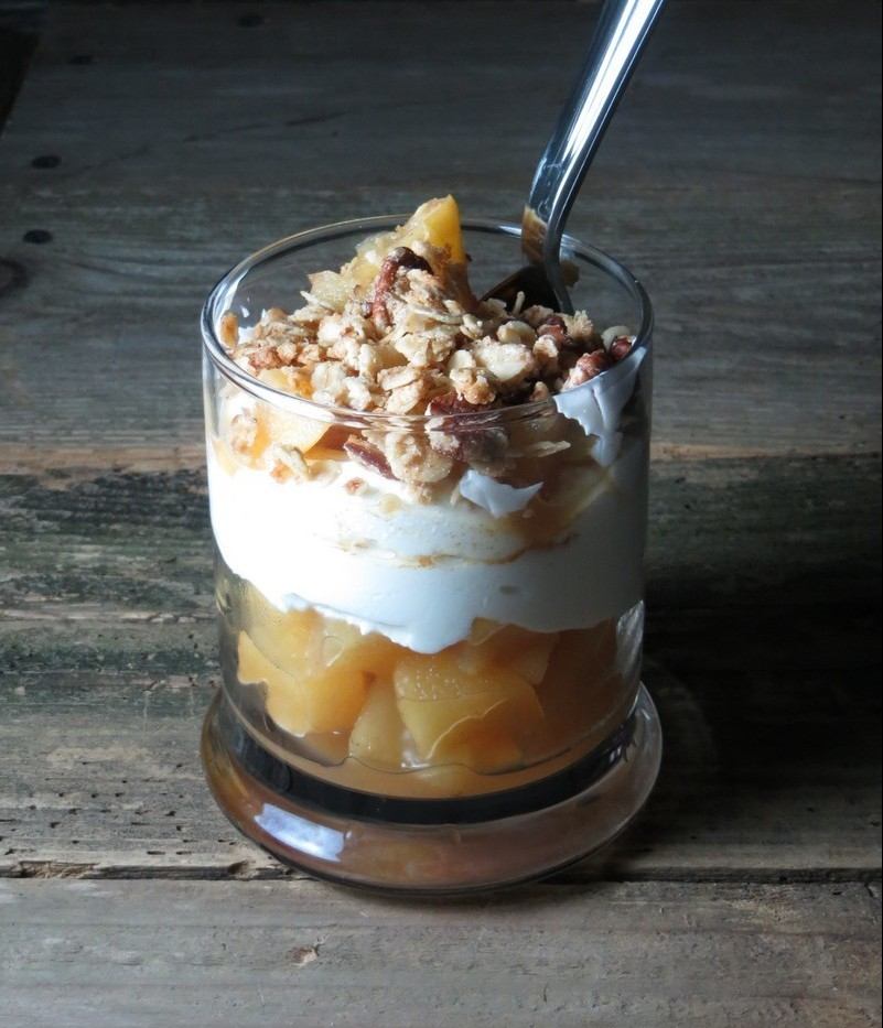 jesenný-dezertný-pohár-raňajky-rýchly-recept