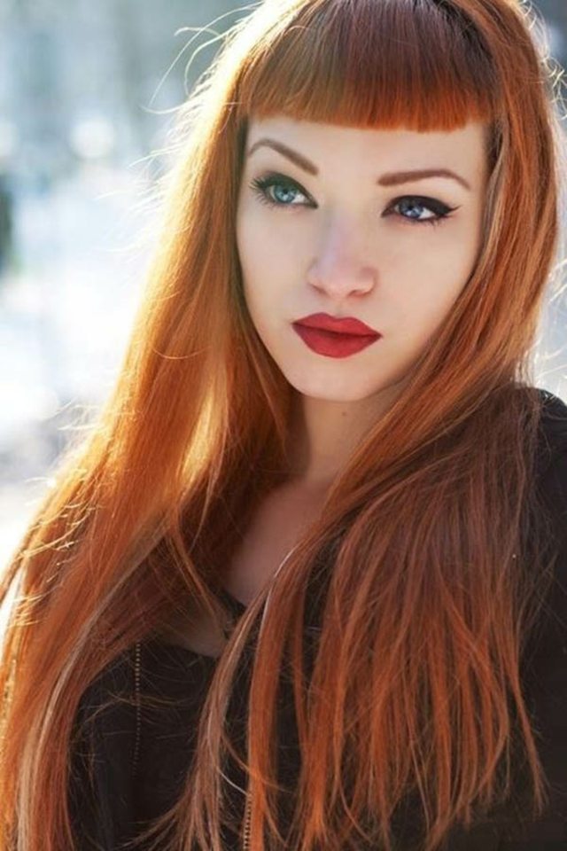 krátke ofiny-dlhé vlasy