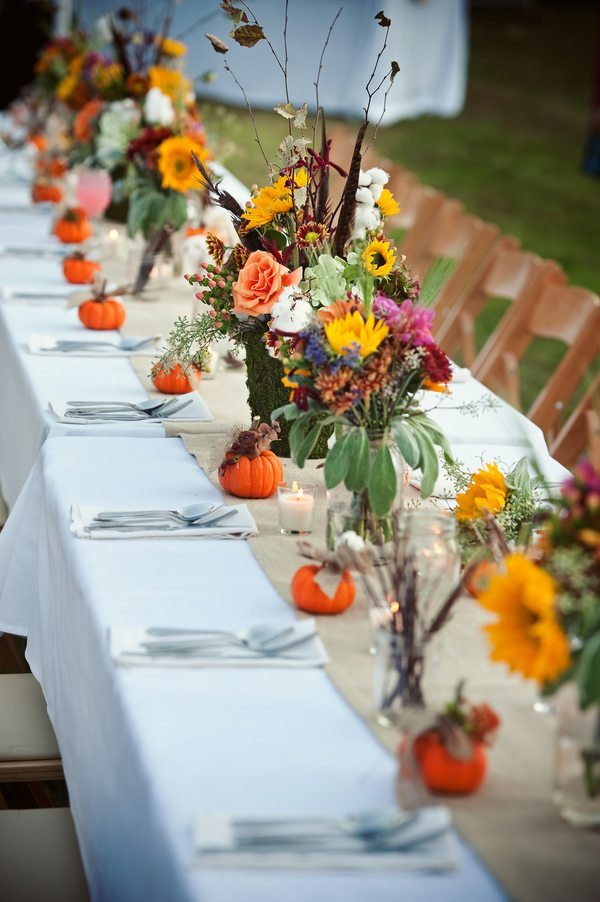 nápady-jeseň-svadba-bezplatný-stôl-dekorácie-mini-tekvica-miesto-karty