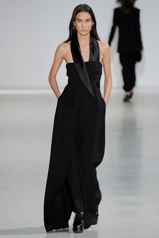 Módne nápady čierna kombinéza HerbstWinter čierny overal jeseň / zima 2014_2015CostumeNational2