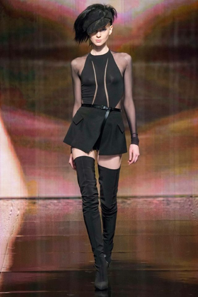 krátka čierna sukňa jeseň zima 2014 Sukňa jeseň zima 2014_2015DonnaKaran5