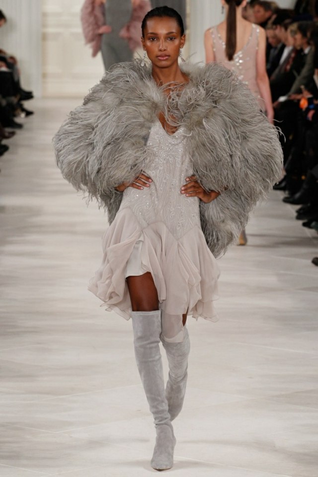 Mini šaty krátke sivé vysoké topánky 2014_2015 sivé vysoké topánky 2014_2015ralph-lauren2