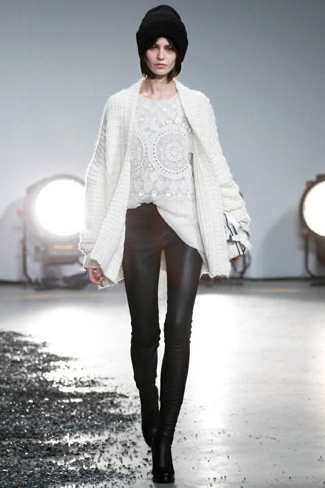 Čierne a biele tóny Zadig Voltaire na jeseň jeseň-2014-pripravená-na-nosenie-zadig-voltaire-biela-pletená-vesta-blúzka-zdobená