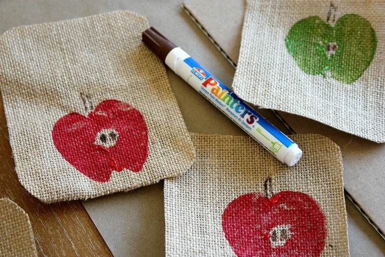 Urobte si svojpomocné nápady na jesennú výzdobu a ručné práce detí farbami na ľan a látku