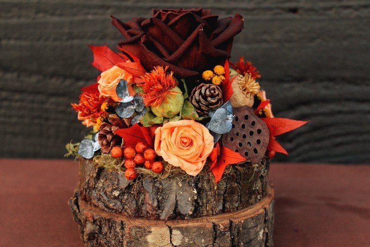 Jesenná dekorácia-stôl-aranžmán-drevo-plátky-breza