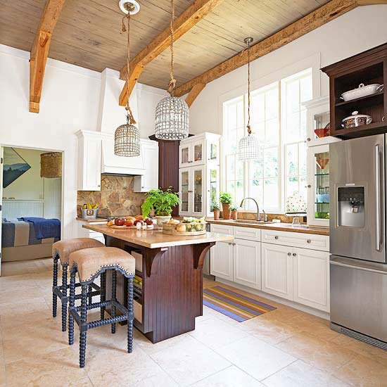 jeseň flair deco kuchyňa drevené trámy prírodný kameň kuchyňa zadná stena jesenný nádych výzdoba interiéru kuchyňa drevené trámy prírodný kameň kuchyňa zadná stena