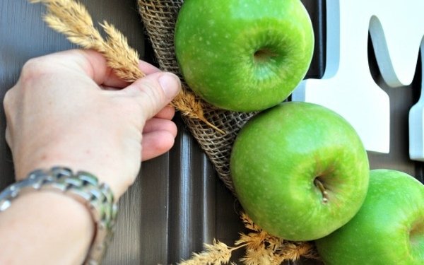 Vyrobte si dekoráciu venca predných dverí sami